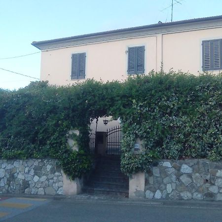 Terre Di Creta...Per Sognare Hotell Pomaia Eksteriør bilde